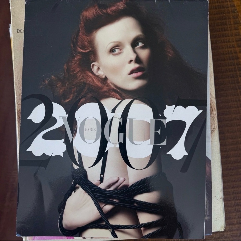 Magazine Vogue Paris supplement Calendrier 2007